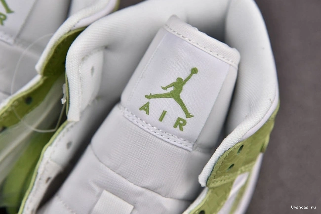 Python Green Mid  Jordan 1 DV2959-113 (W) 0120